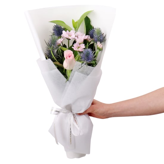 Pink Seaholly Serenade Posy - Standard