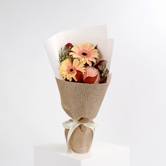 Prettiest Peach Posy - Standard