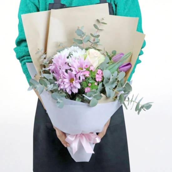 Pretty Picture Bouquet - Standard