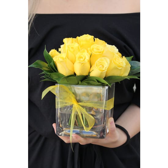 Yellow Rose Vase - Standard
