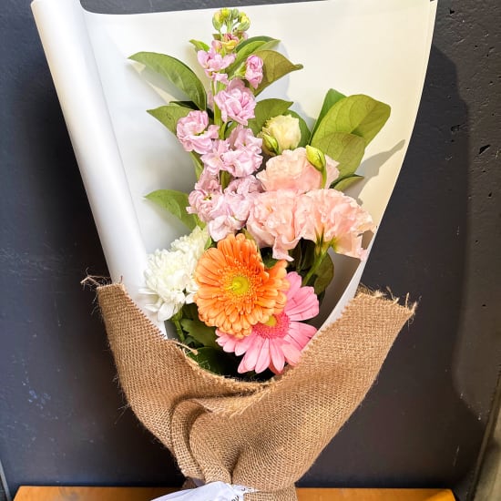 Daily Bouquet — Stock, Lisianthus & Timeless Floral Romance - Standard