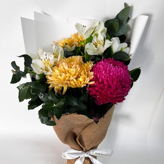 Daily Bouquet Golden Meadow Posy 🌼✨ - Standard