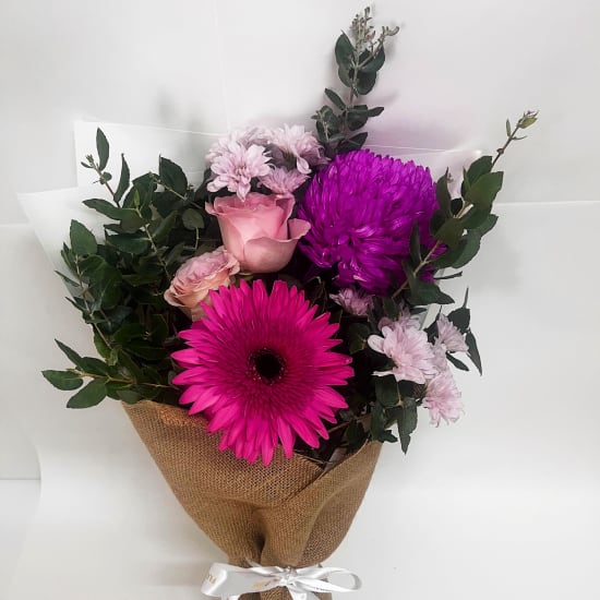 Daily Bouquet Romantic Grace in Bloom - Standard