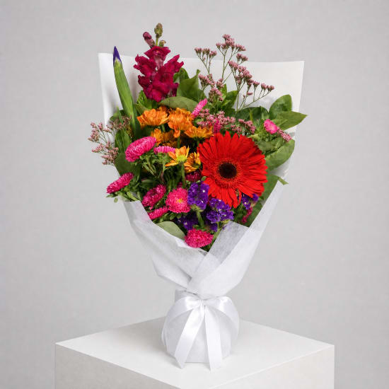Daily Bouquet - Bright mood with midnight blue - Standard