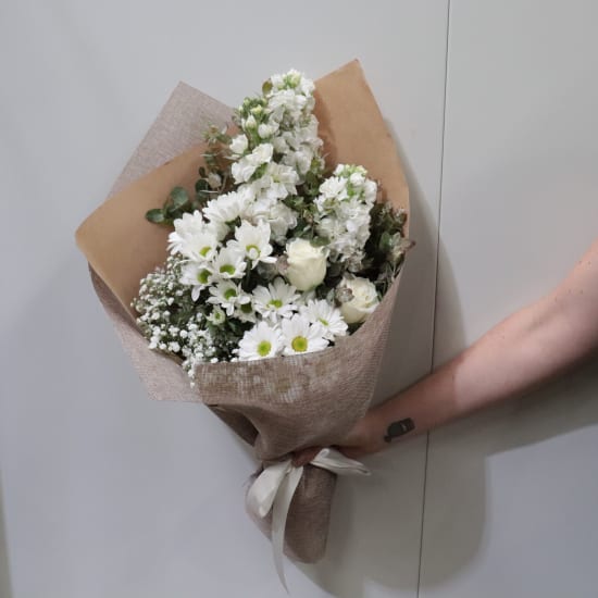 Cloud White Flower Bouquet - Standard