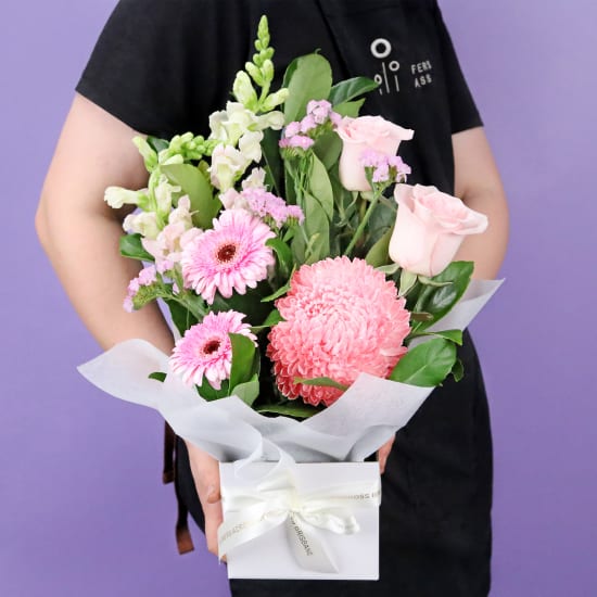 Peachy Queen Bloom Box - Standard