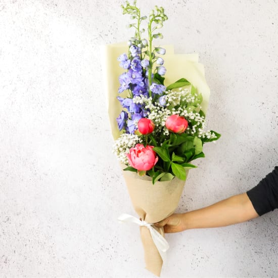 Blue Sky Blush Flower Posy - Standard