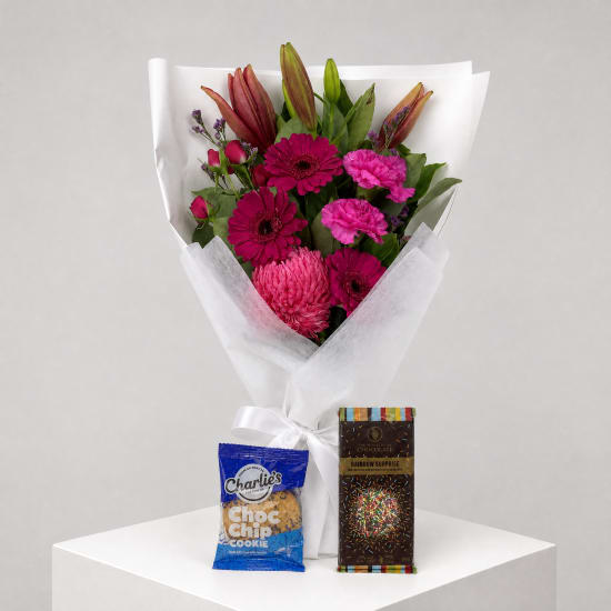 Daily Bouquet - Hot pink parade and scarlet pop - Standard