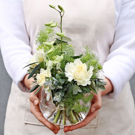 Eternal Whites Centrepiece - Standard