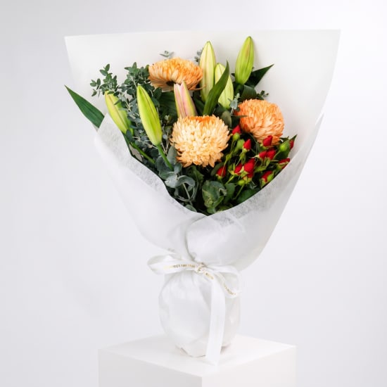 Magnetic Bouquet – Bold & Beautiful Blooms - Standard (view 2 of 4)