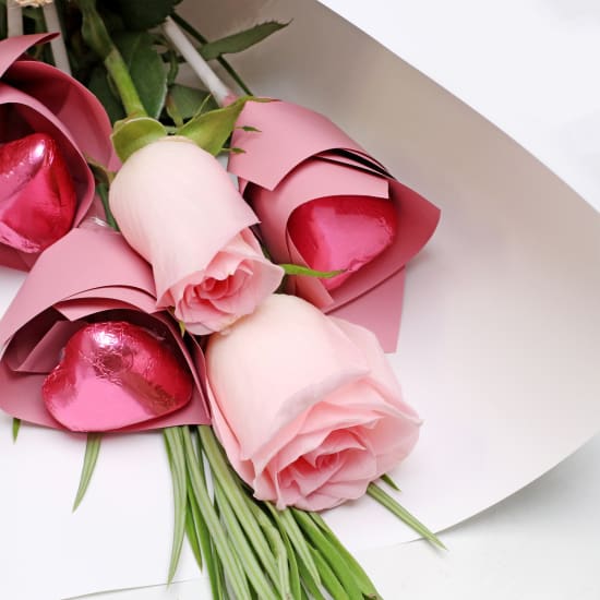 Little Sweetheart Posy - Standard