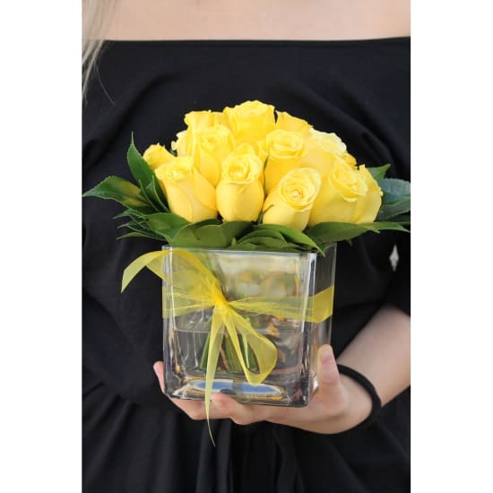 Yellow Rose Vase - Deluxe