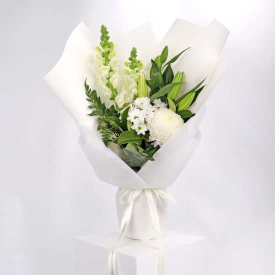 Graceful Beauty Bouquet - Standard