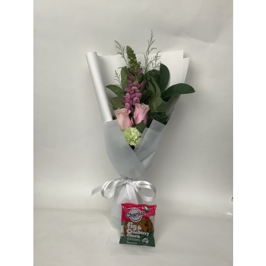 Daily Bouquet - Blush, bloom, biscuit - Standard