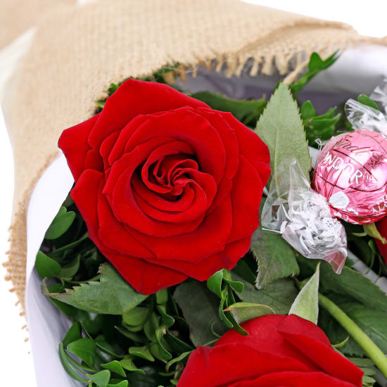 Love N' Lindt - Deluxe