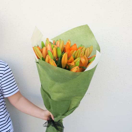 Orange Lily Bunch - Premium