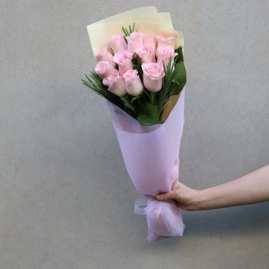 Soft Pink Rose Bunch - Deluxe