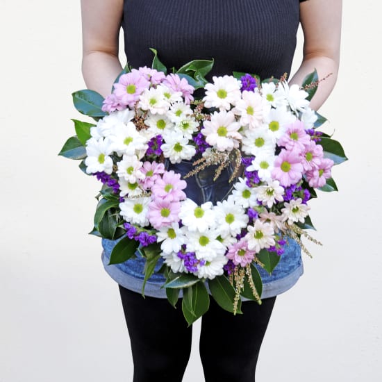 Sweetheart Wreath - Standard