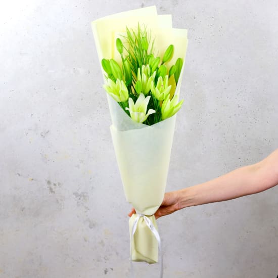White Lily Bunch - Standard