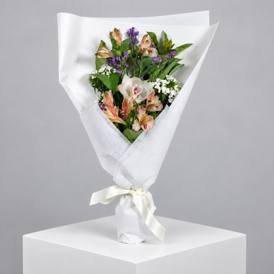 Daily Bouquet - Spring with a purple streak - Standard