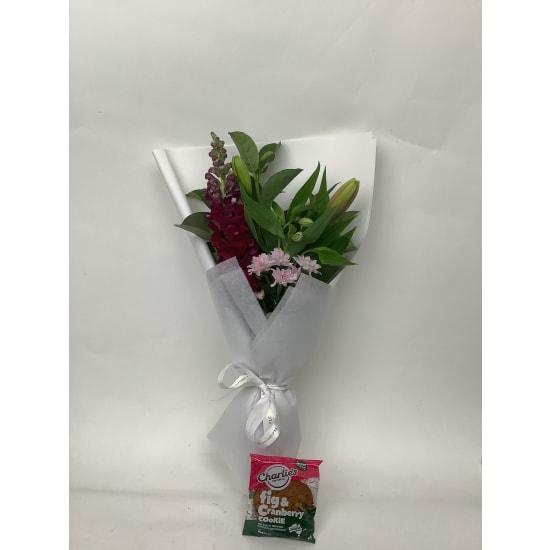 Daily Bouquet - Snapdragons and snack break - Standard