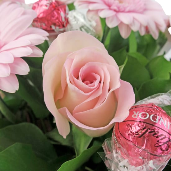 Dainty Lindt Flower Box - Standard