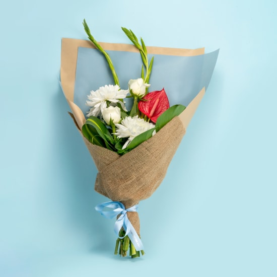 Strawberry & Cream Bunch - Standard