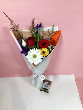Daily Bouquet - Colour pop with cookies and cream