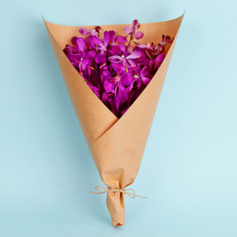 Market Bunch   Purple Vanda