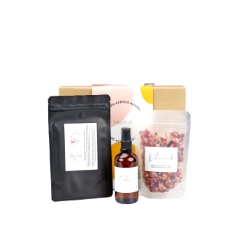 Weekend Ritual Pink Blossom Hamper