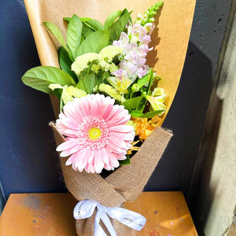 Daily Bouquet Rustic Whispers of Romance