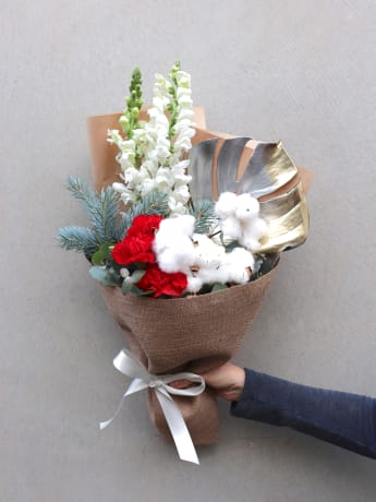 Christmas Gleam Bouquet
