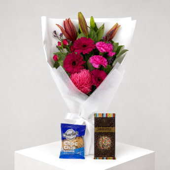 Daily Bouquet - Hot pink parade and scarlet pop