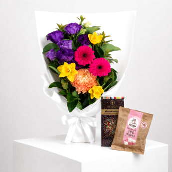 Daily Bouquet - Magenta pop and rainbow nibble