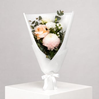 Daily Bouquet - Peach rose and cloud-soft pink