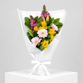 Daily Bouquet - Lavender snaps and sunny petals