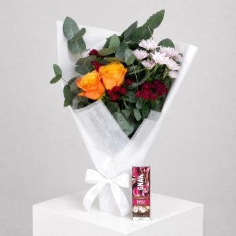 Daily Bouquet - Citrus petals, pink sparks