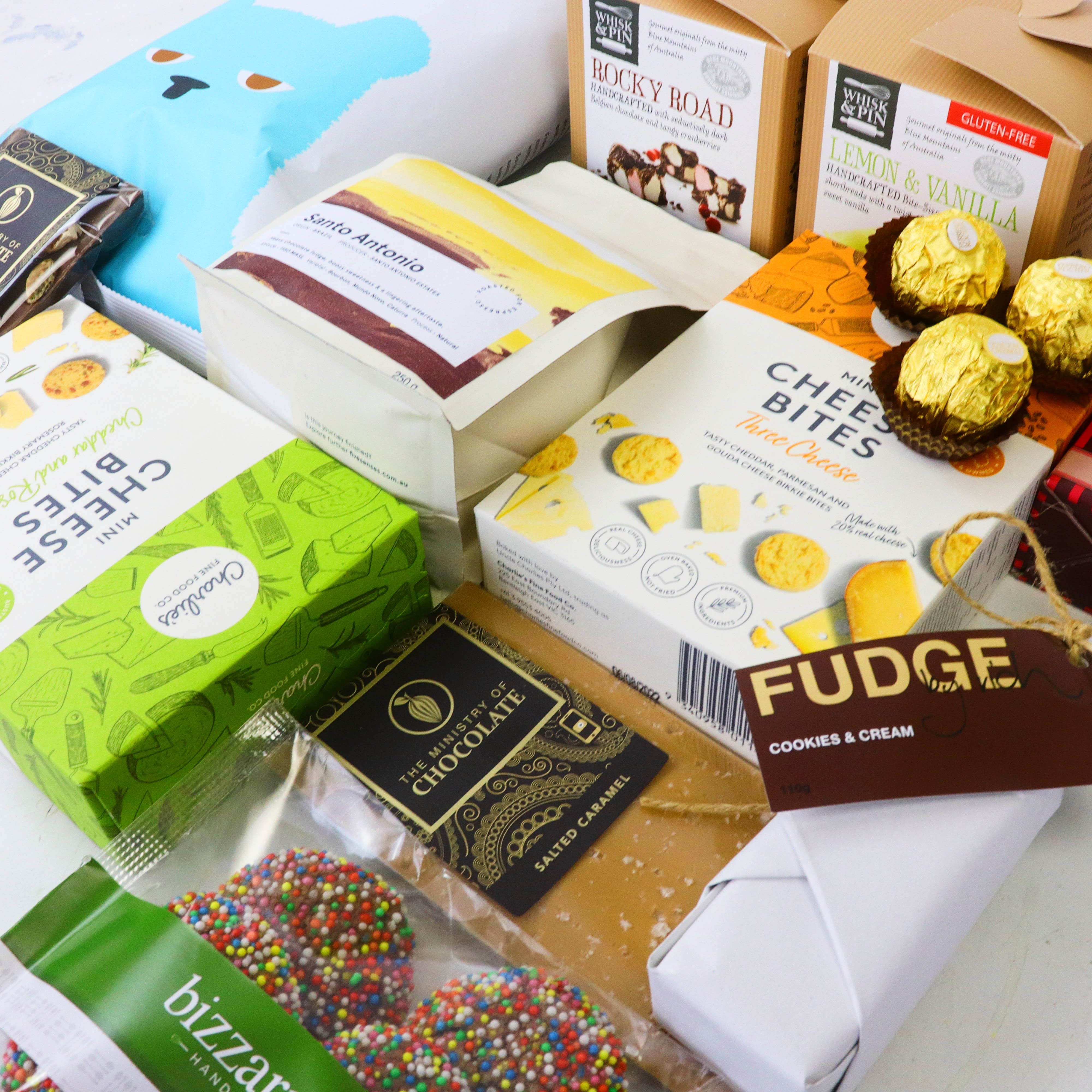 Surprise Me Hamper – Deluxe (No Alcohol)
