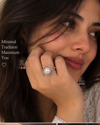 🤍 Pearl Aura Ring 2