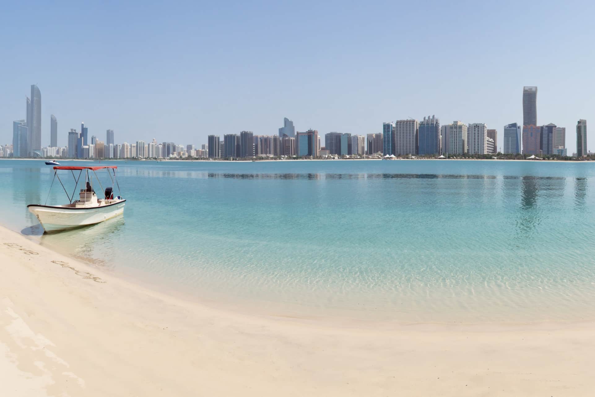 Die günstigsten Flüge von Salzburg nach Abu Dhabi