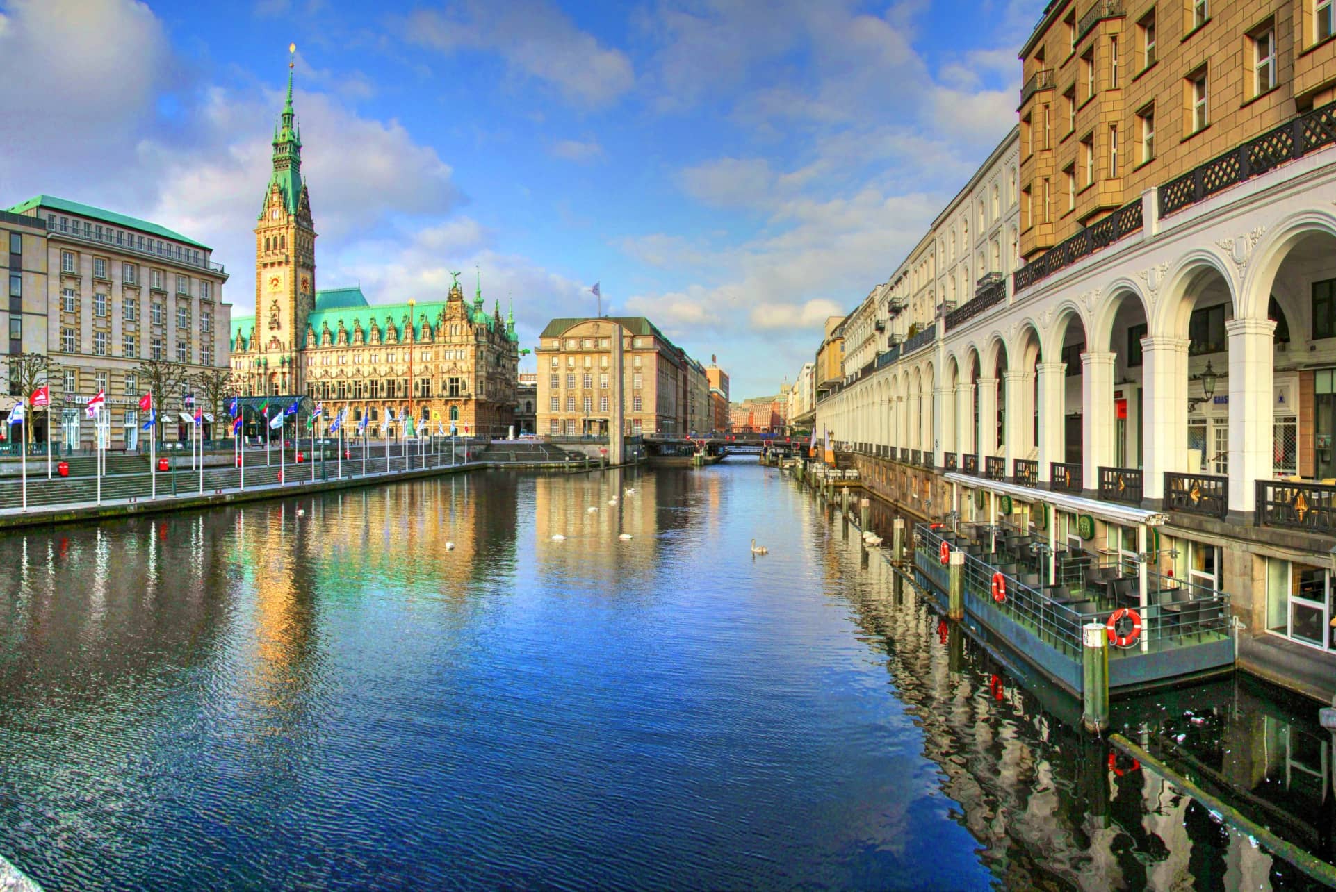 Die günstigsten Flüge von Straßburg nach Hamburg
