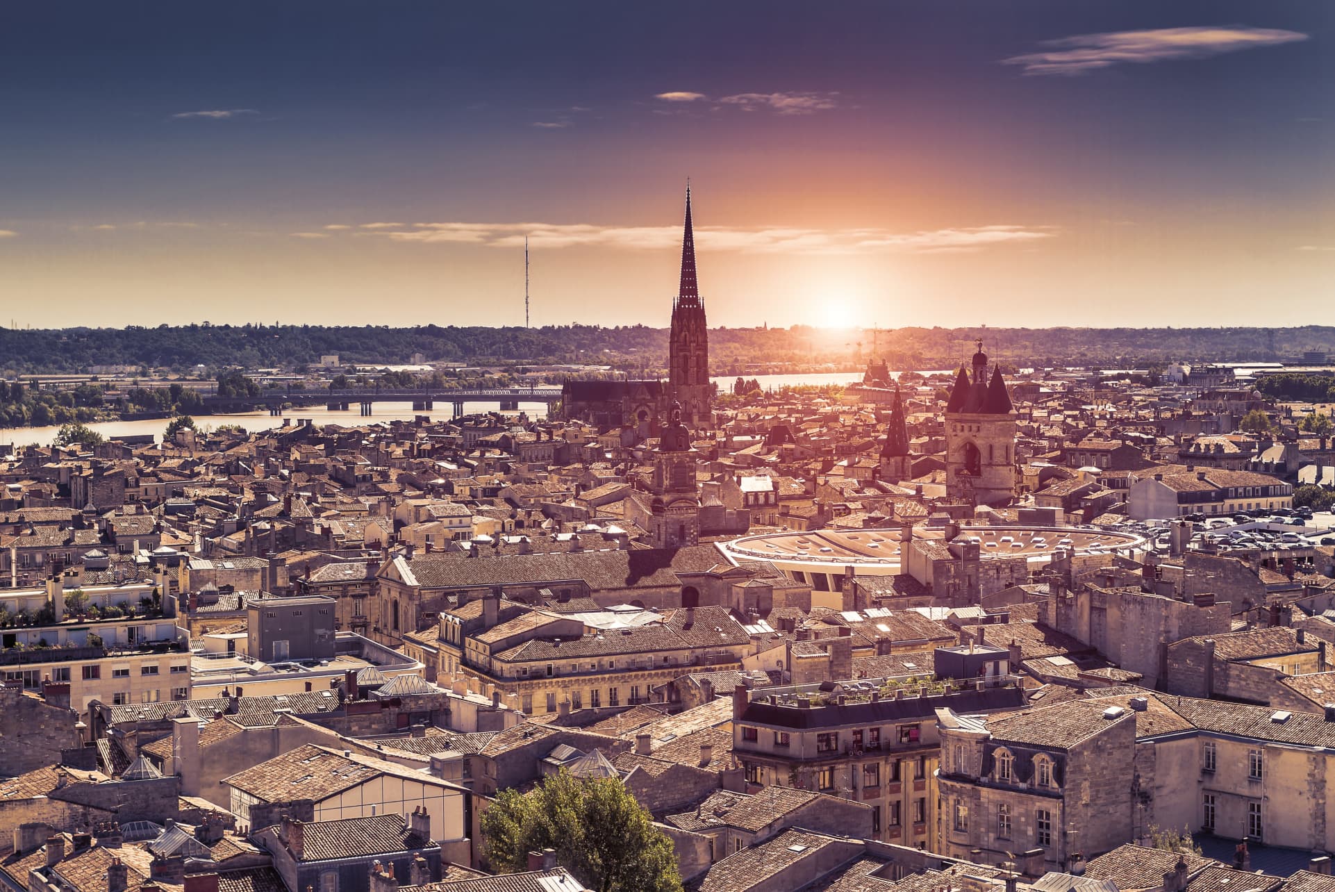 Die günstigsten Flüge von Dresden nach Bordeaux
