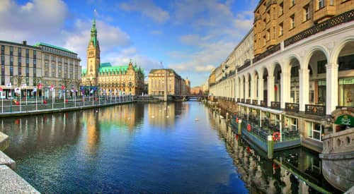 Die günstigsten Flüge von Salzburg nach Hamburg