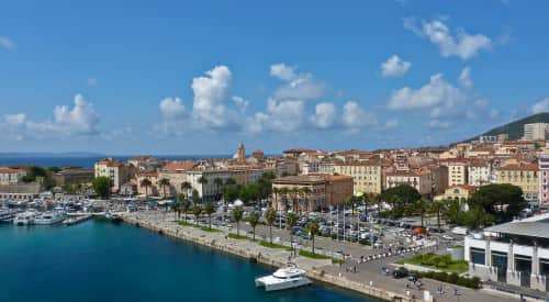 Die günstigsten Flüge von Nürnberg nach Ajaccio