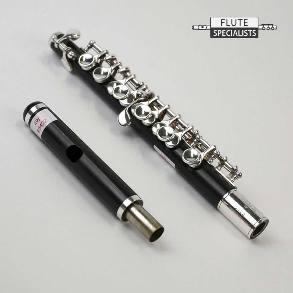 Gemeinhardt 4W Piccolo #3422 - Flute Specialists