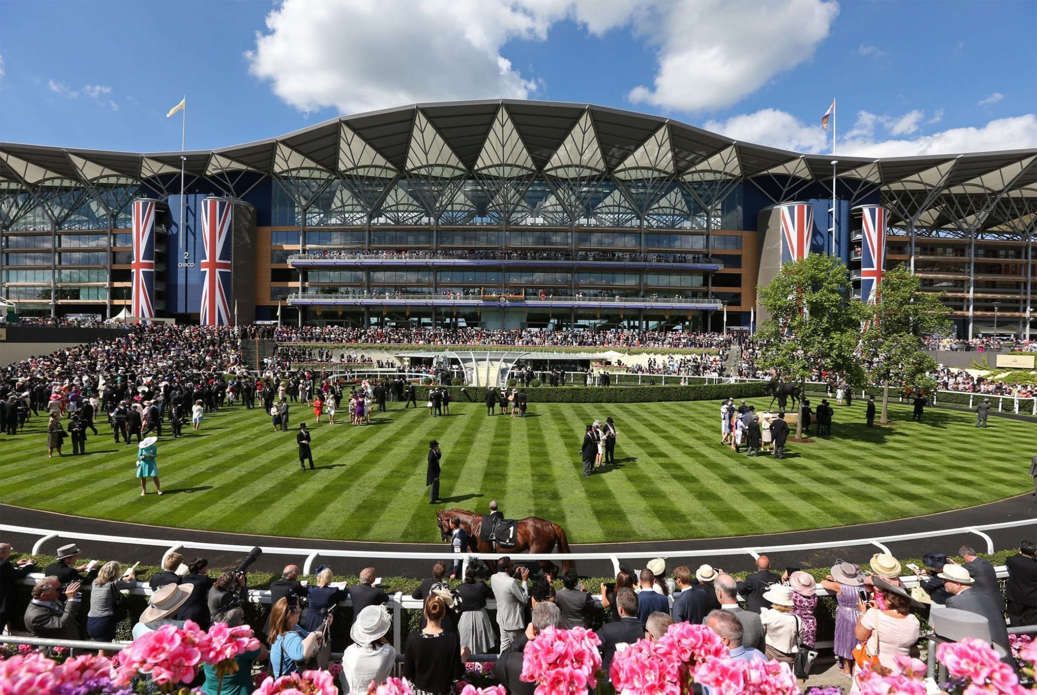 Arrive at Royal Ascot with FLYT