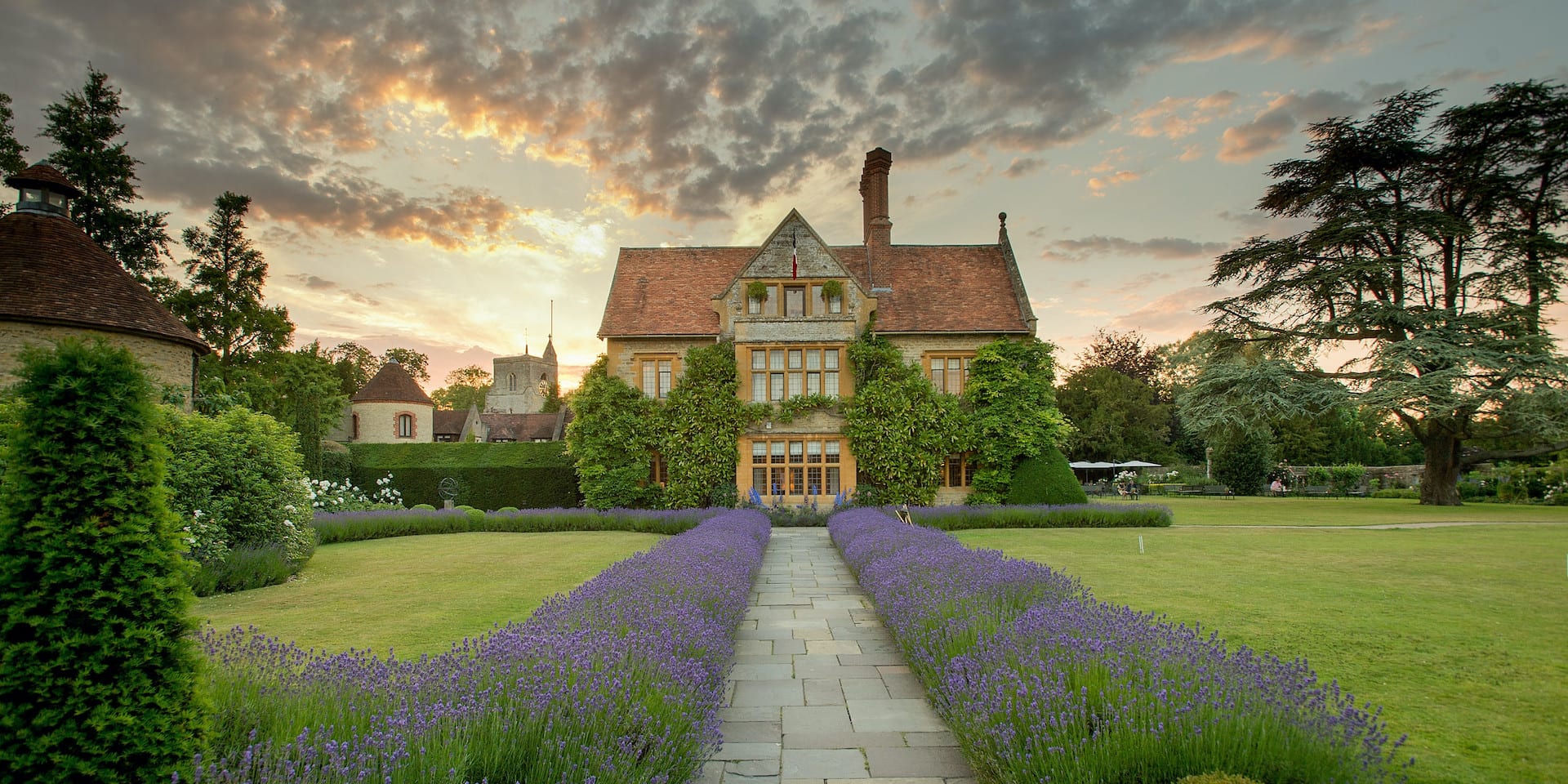 Le Manoir by Helicopter