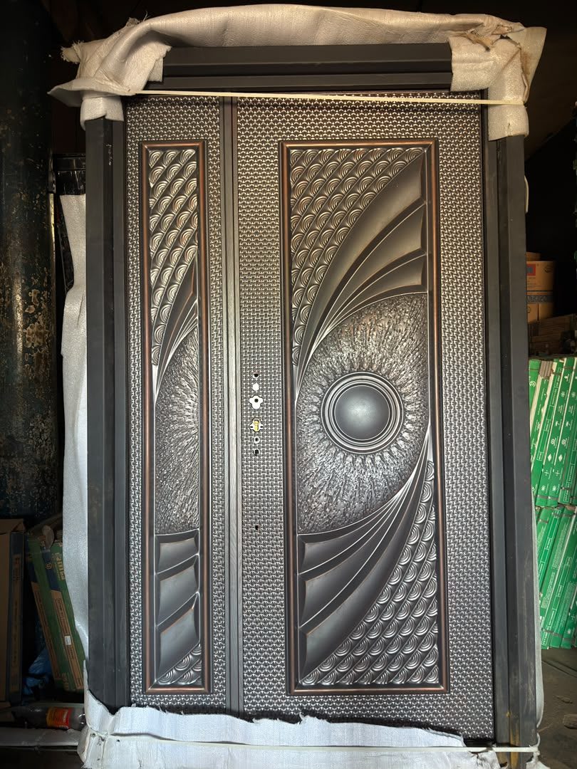 Cast Door