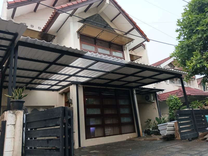 Hasil pengerjaan proyek Kanopi Alderon Welder Bintaro presisi tanpa kompromi Bintaro Tangerang Selatan