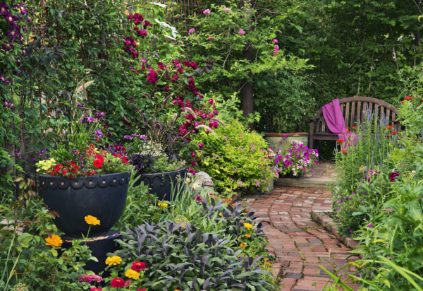 outdoor-lantern-lighting